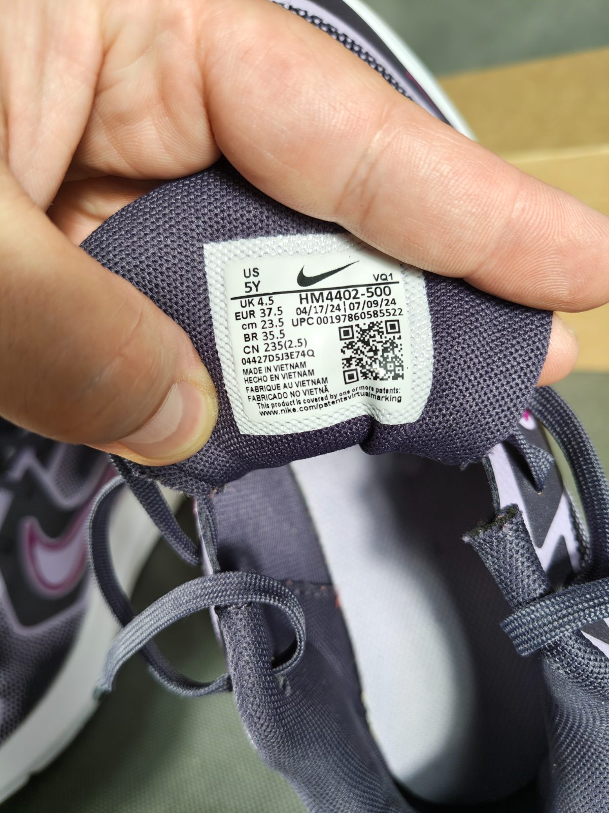 Nike Cosmic Runner GS rozm 37.5 - obrazek 8
